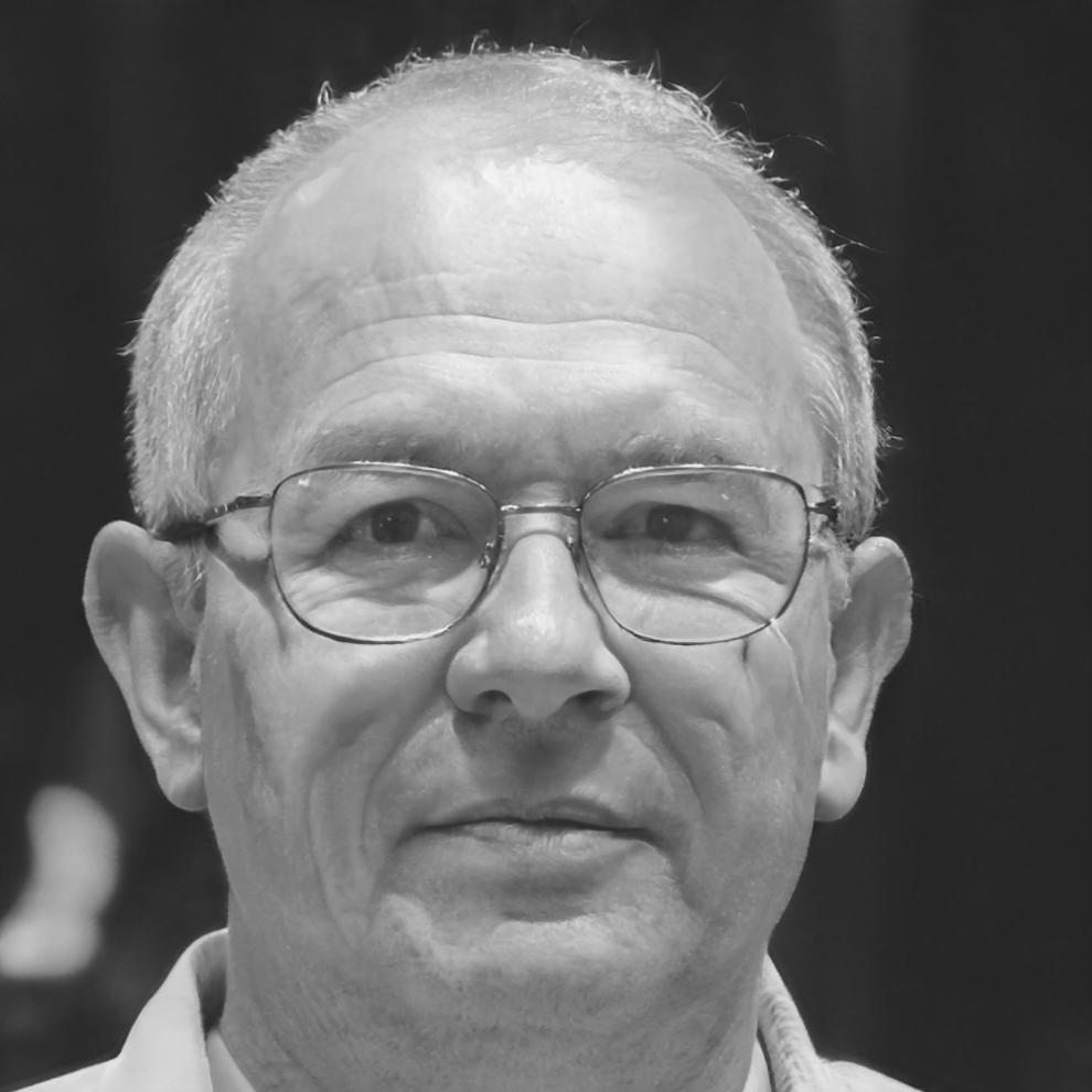 Retrato de Adrián Montero